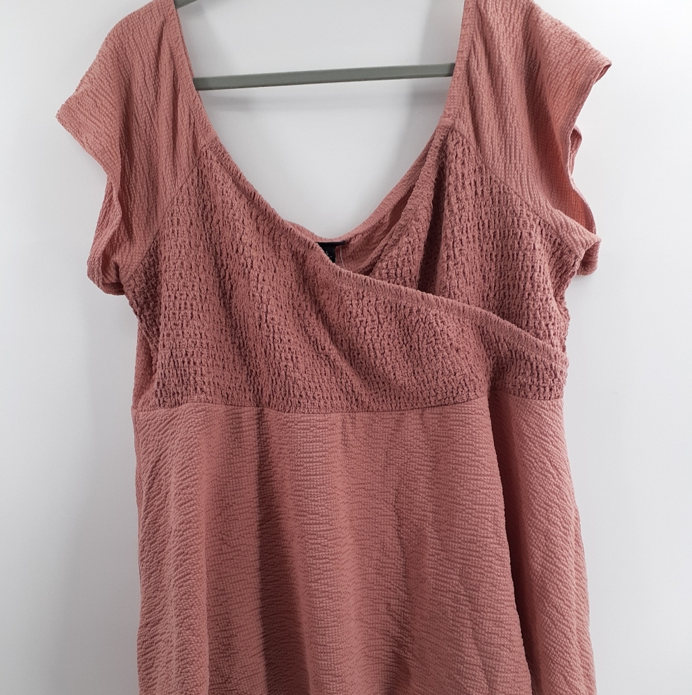 Torrid NWT short sz 4